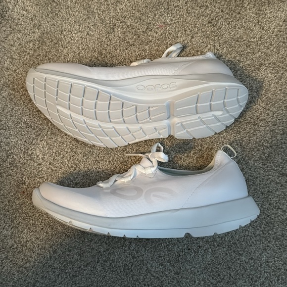 OOFOS White OOmg Sport LS Sneakers - Picture 3 of 4
